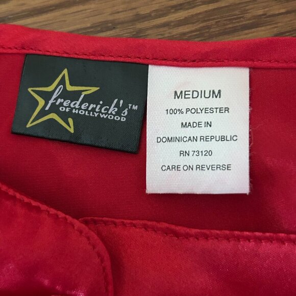 Coquette Silky Cropped Camisole with Boys Adjustable Straps Size Medium Feminine - Picture 4 of 7